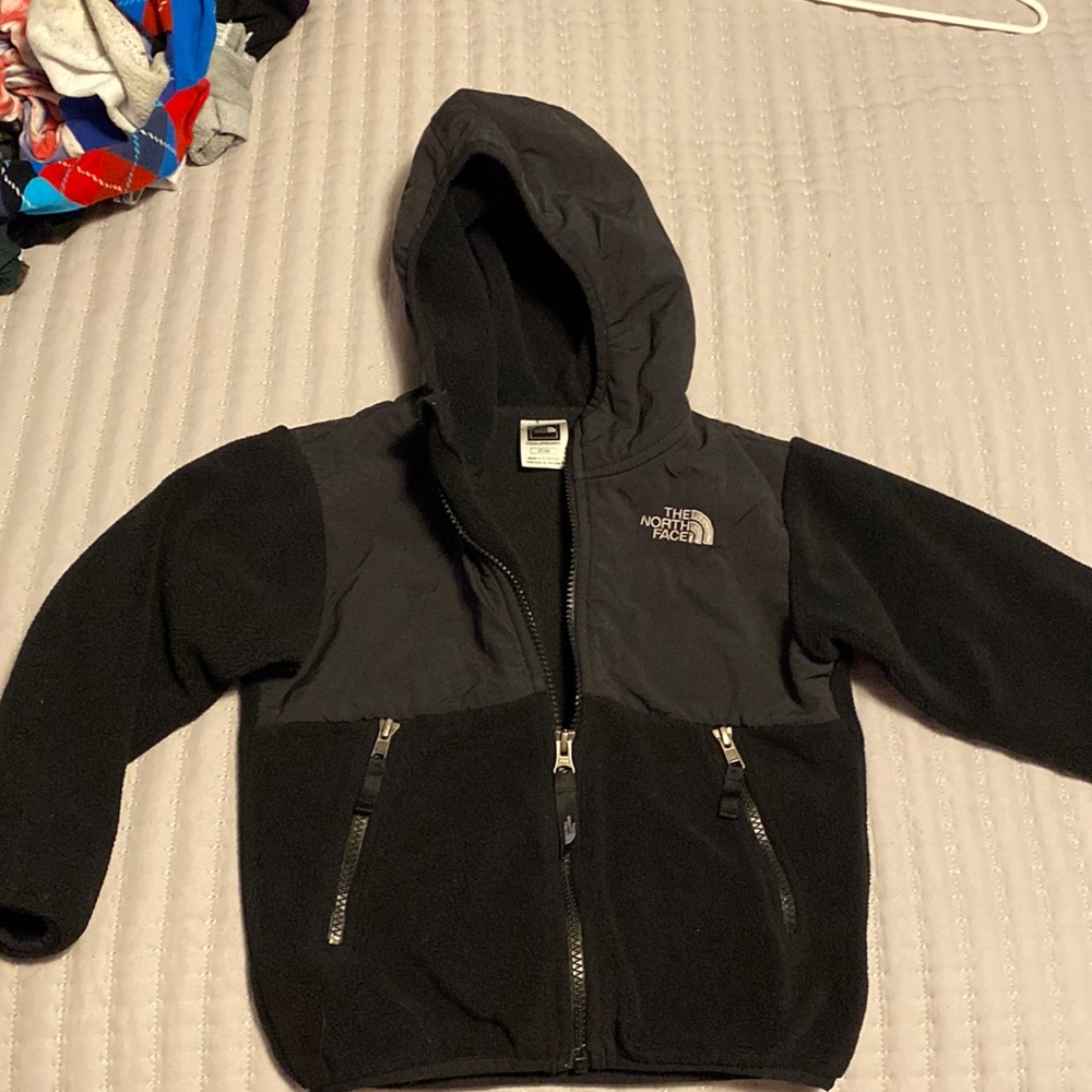 North face 4T fleece. Great condition!!!